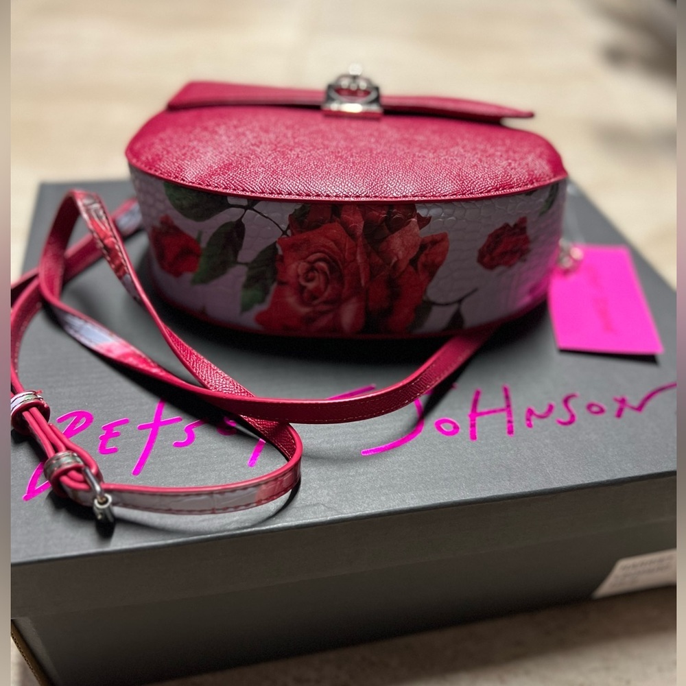 Betsey Johnson Red Floral Crossbody Bag - Picture 2 of 15